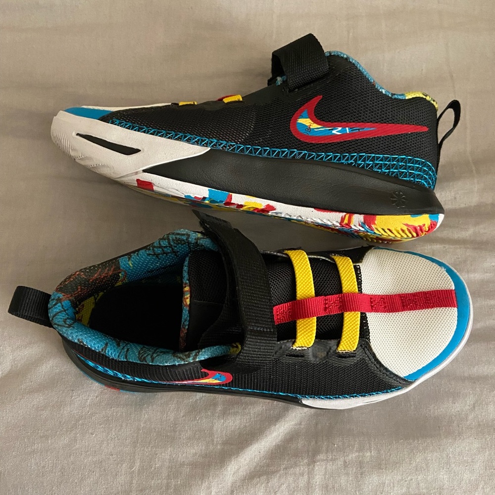 Nike Kyrie Flytrap shoes